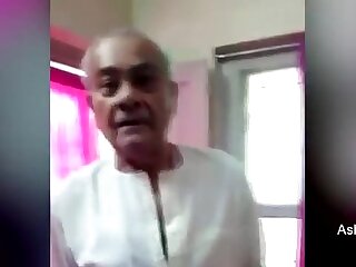 leaked mms dealings video be beneficial to n p dubey jabalpur ex mayor having dealings youtube 360p