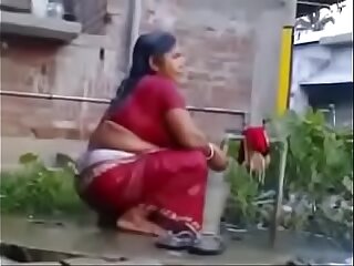 Indian Erotic Mature Wife Rides greater than White Detect (new)